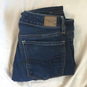 EUC American Eagle skinny jeans