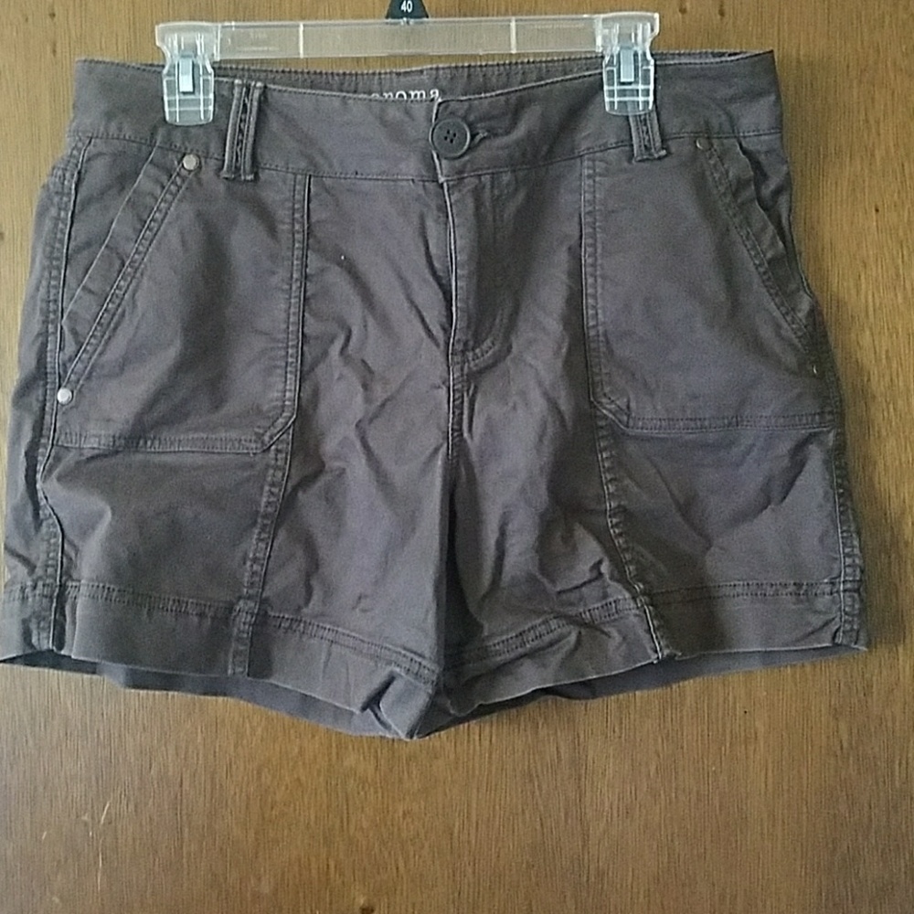 Brown shorts