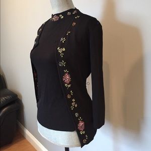 ✨Joseph A. 2 piece set, top and Sweater sz M