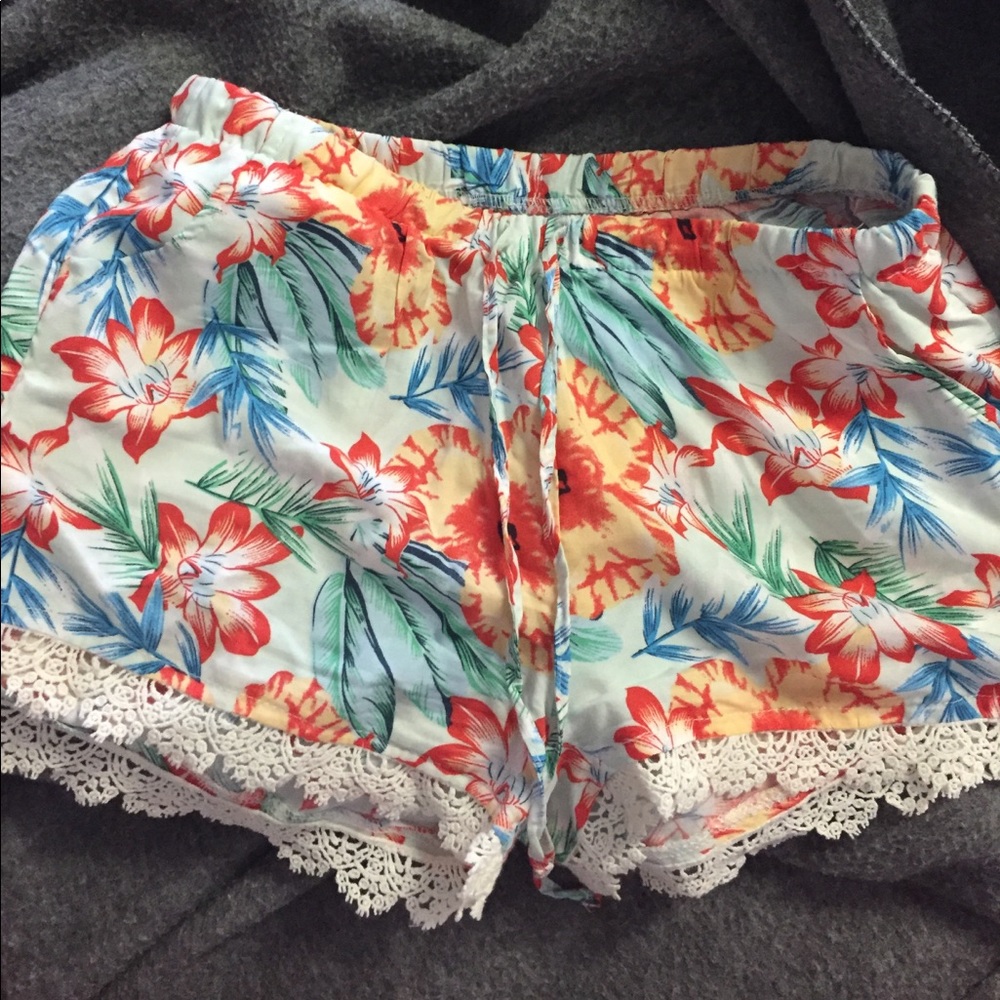 floral printed flow shorts