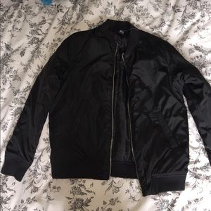 Black bomber jacket (small)