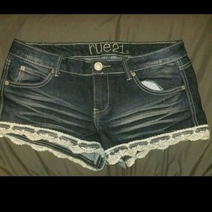 Jean shorts with lace trim