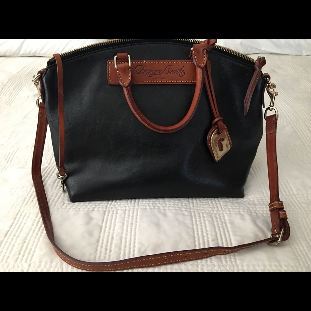 Dooney & Bourke satchel/crossbody