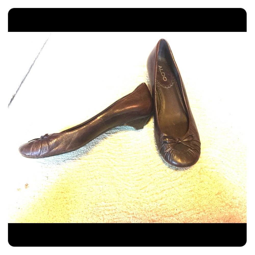 Brown leather flat