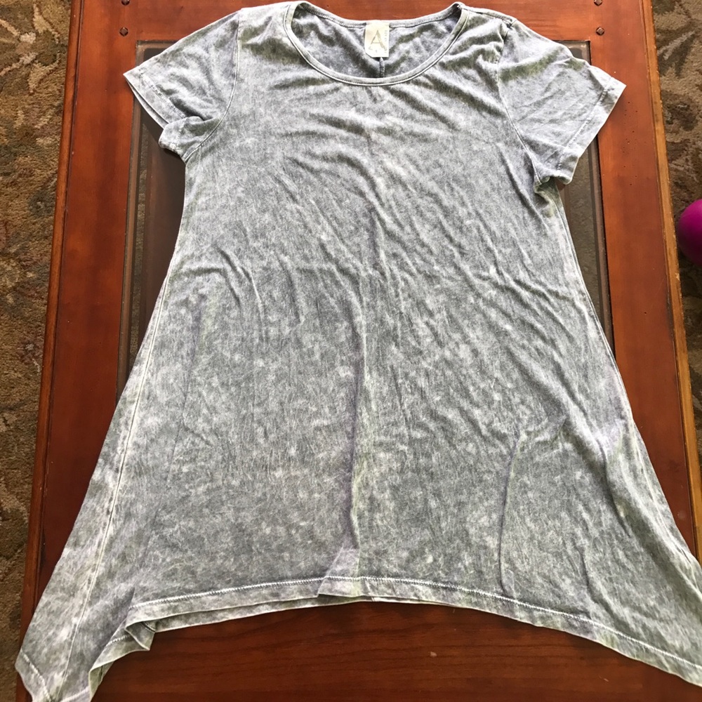 Acid washed tee