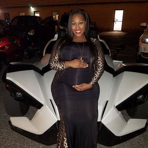 Meet your Posher, Janisha