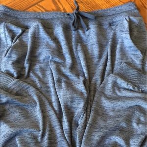 Athleta Downplay Capri