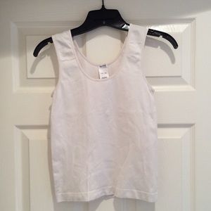 Scoop neck tank