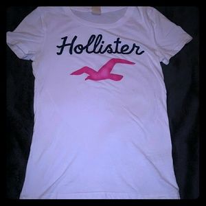 Hollister T Shirt. Size Medium.