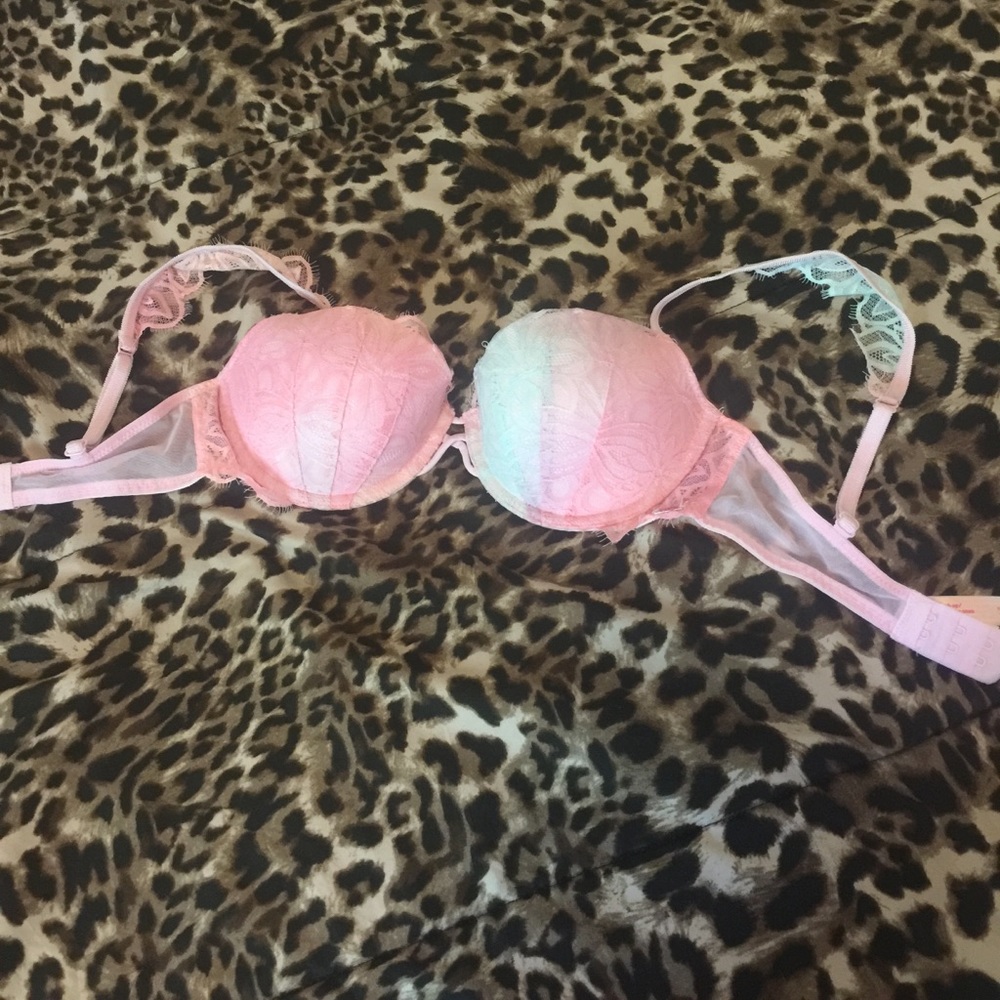 VS Pink Bra