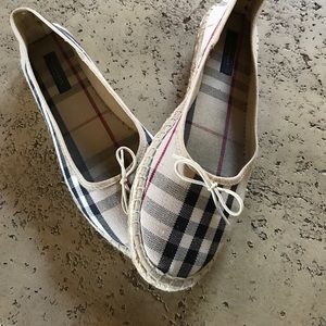 BURBERRY Espadrilles!!
