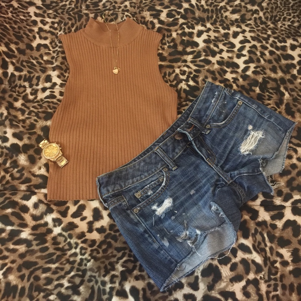 Brown crop top