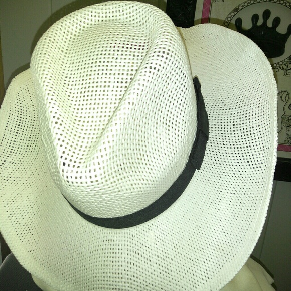 White Straw - Picture 1 of 2