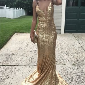 🔴SOLD🔴 Gold sequin gown