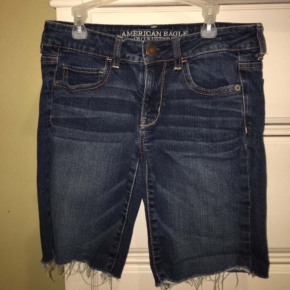 AE Size 4 Denim Shorts