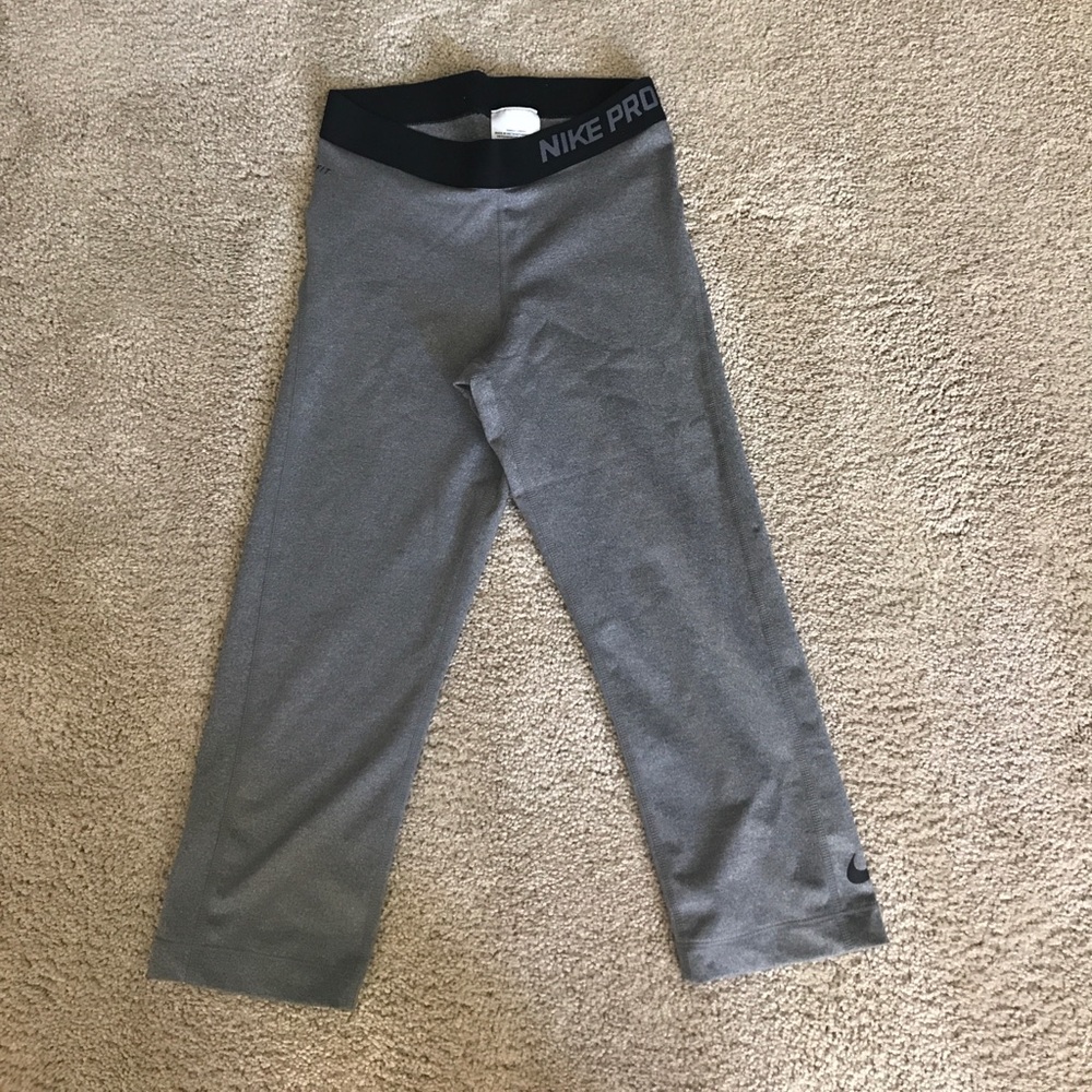 Nike pro Dri-Fit Capris