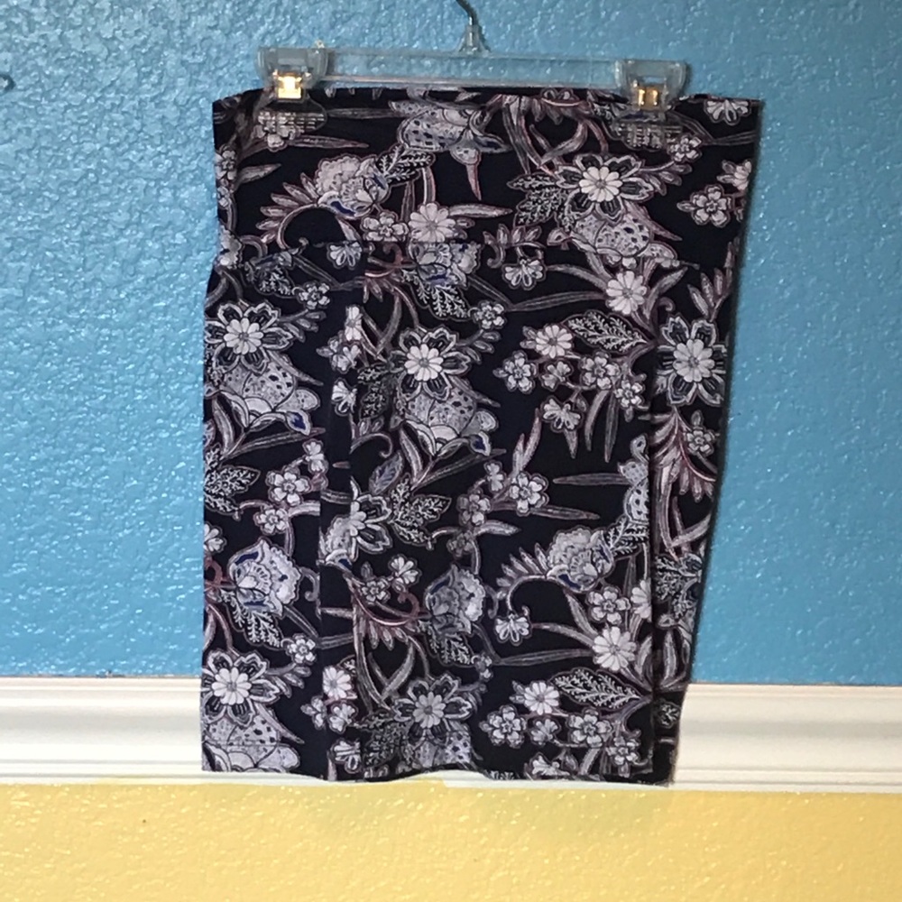 Floral mini skirt