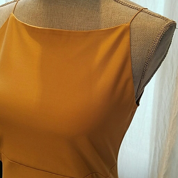 🎉HOST PICK🎉 Express Top - Picture 5 of 8