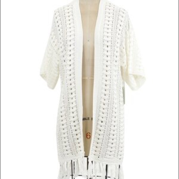 NWT Crochet Cardigan with Tassels in Off-white - Picture 4 of 4