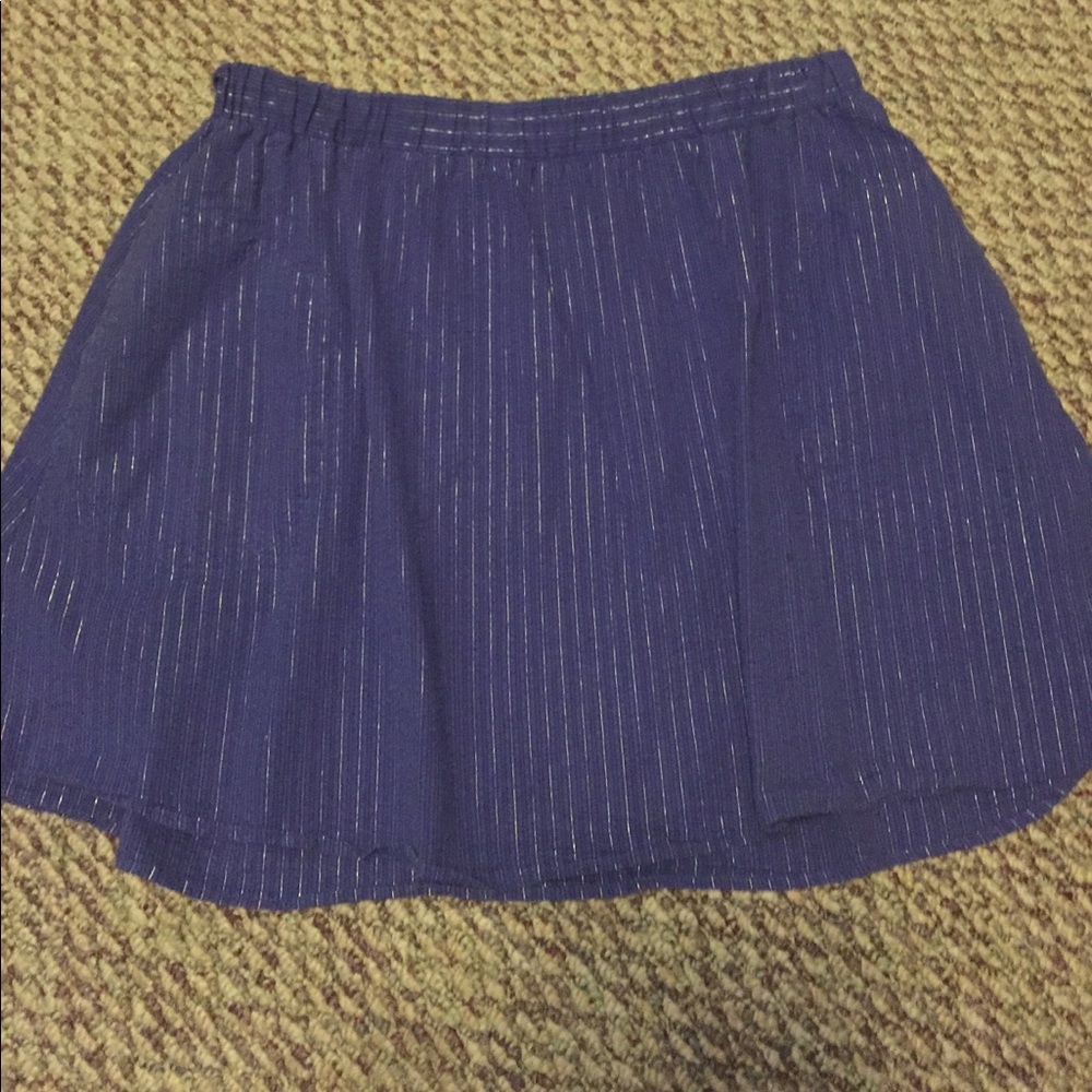 3/$15 Pure Energy skirt with pockets!