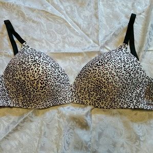 Beautiful, comfortable Victoria's Secret Bra