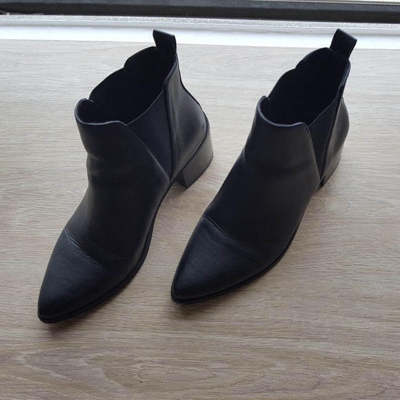 Forever 21 Shoes - SALE!!!!! Chelsea Boots