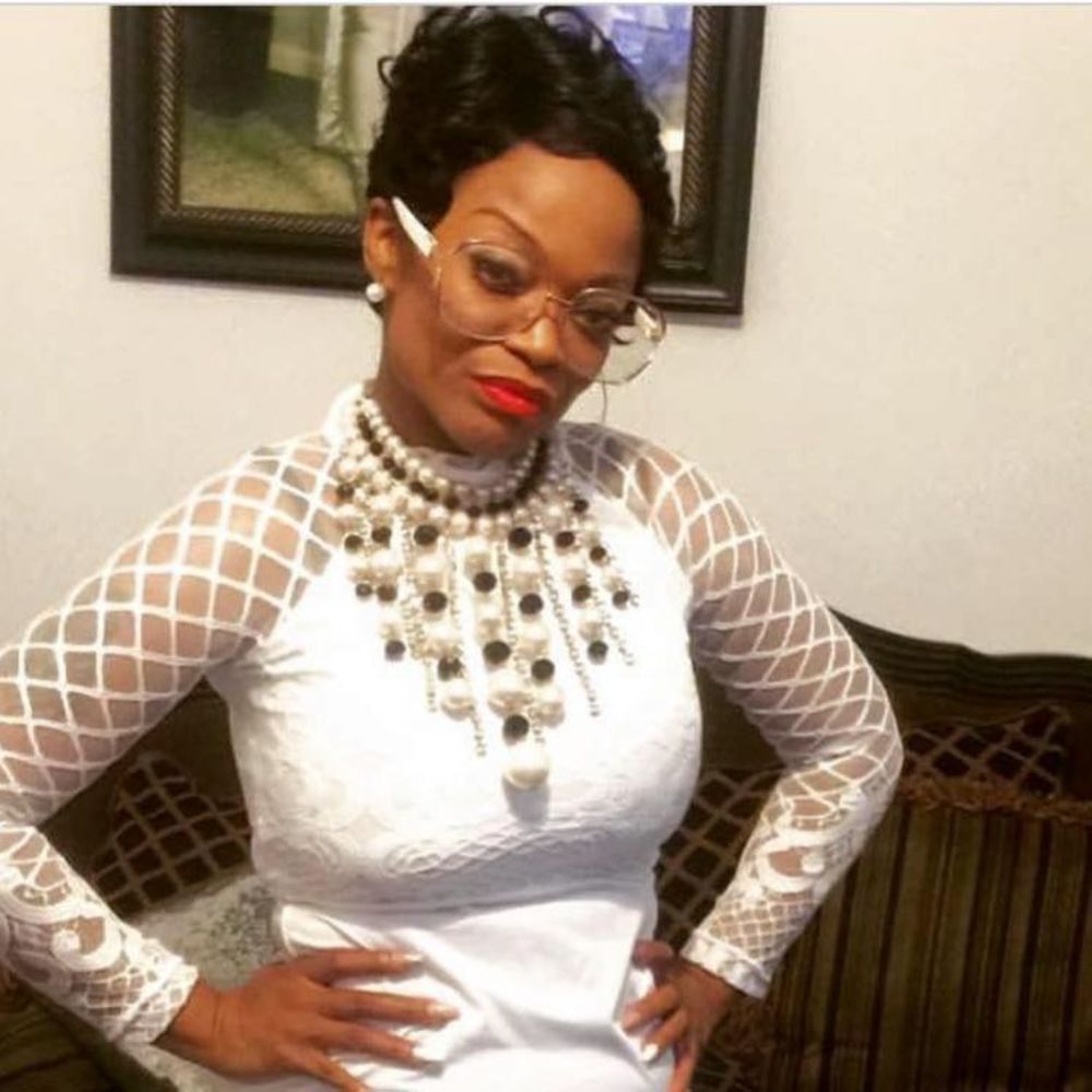 Meet your Posher, Aquanda