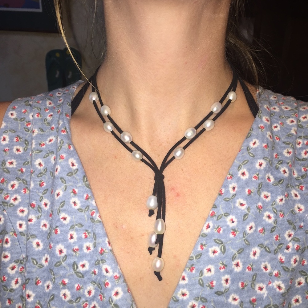Leather and pearl necklace
