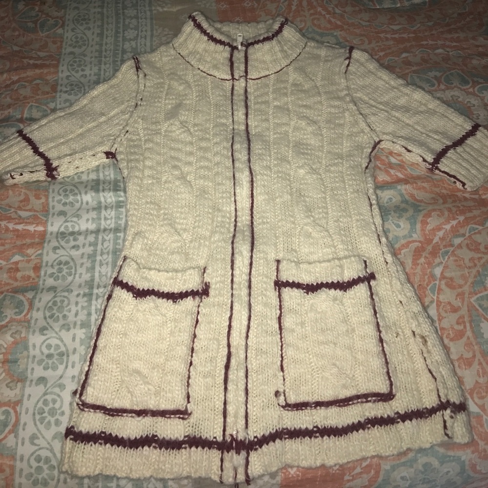 BKE short sleeve sweater