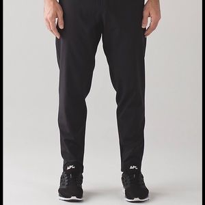 Lululemon license to train pant
