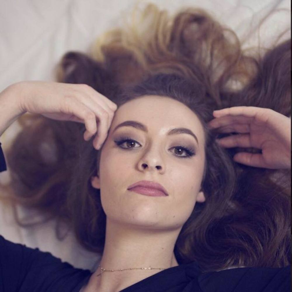 Meet your Posher, Abbie