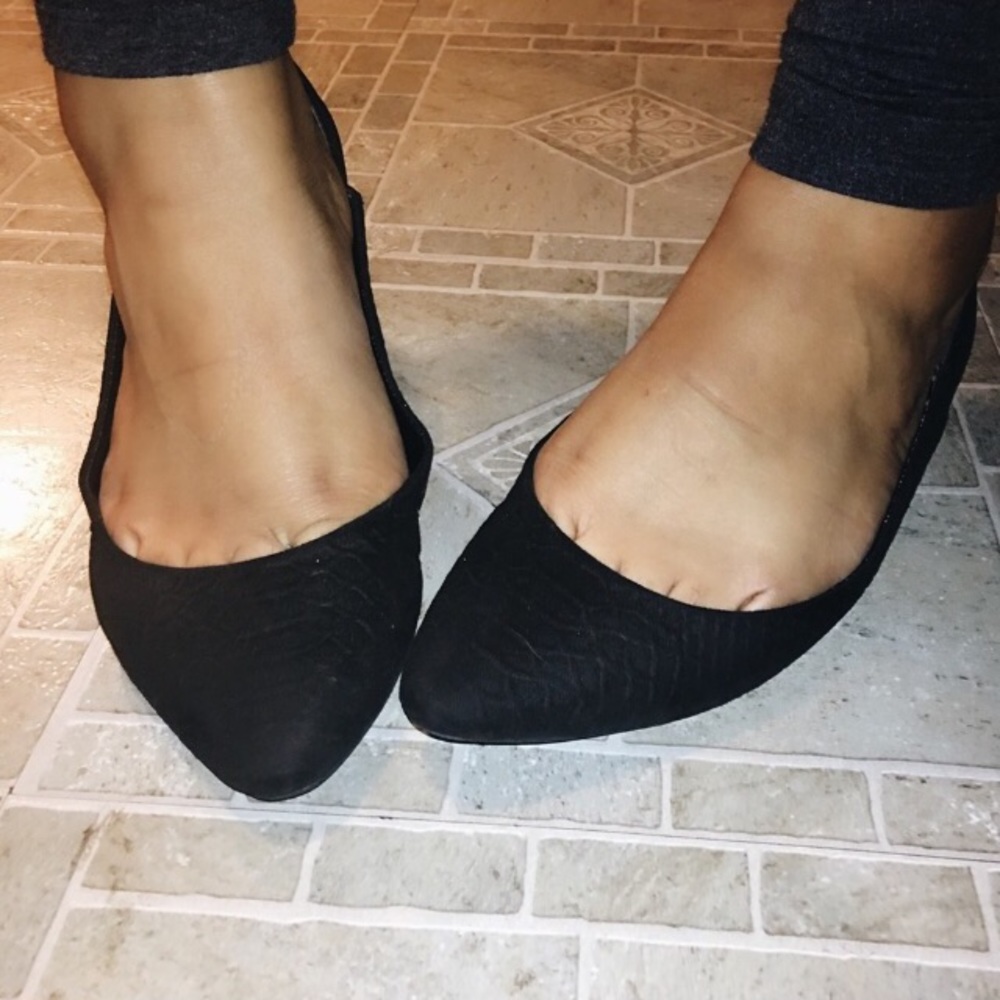 Aldo Pointed Toe Black Flats