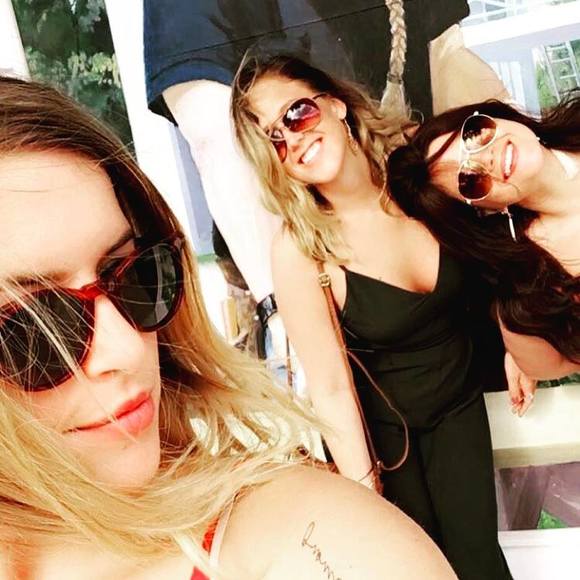 Meet your Posher, Kasey - Picture 1 of 1