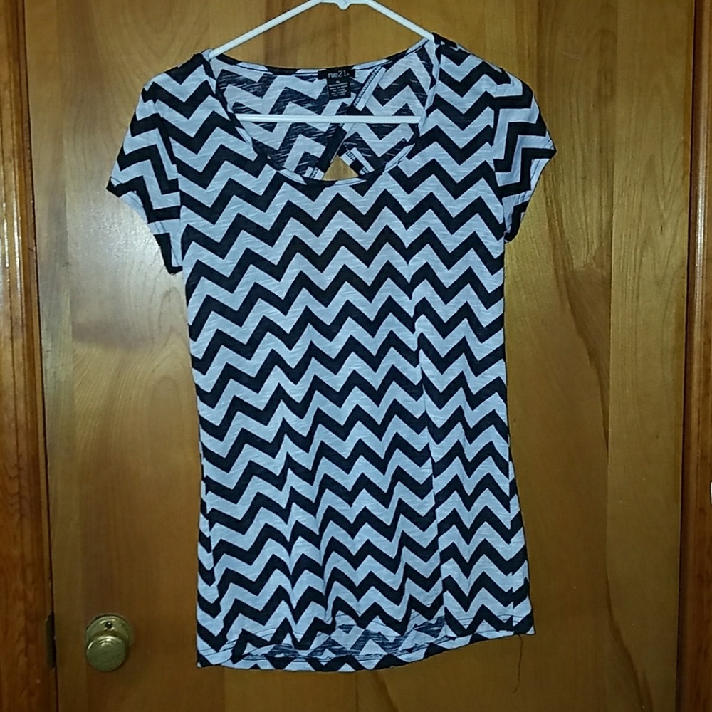 Zigzag short sleeved shirt