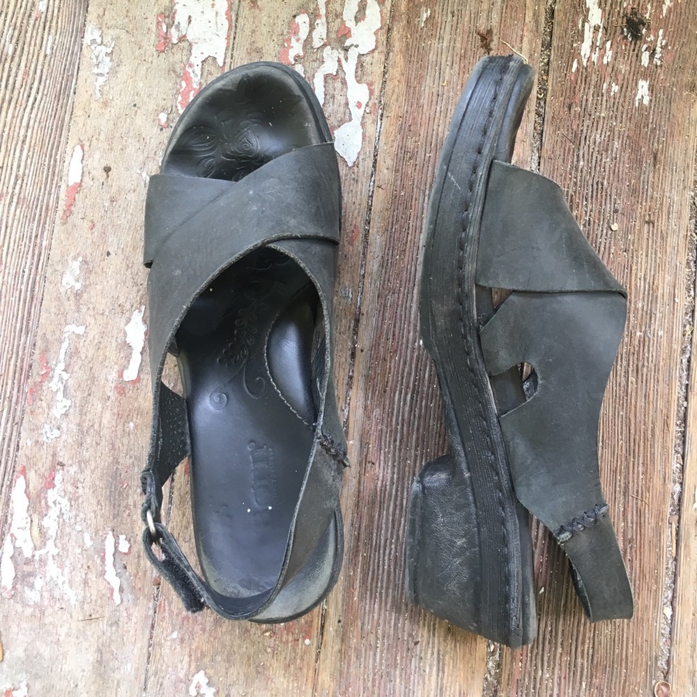 Born Black Sandals size 8 / 39, leather