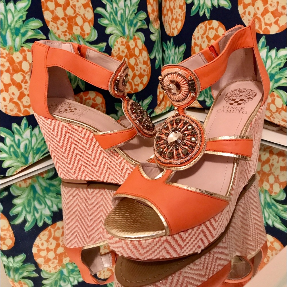 Size 7 Vince Camuto Wedges