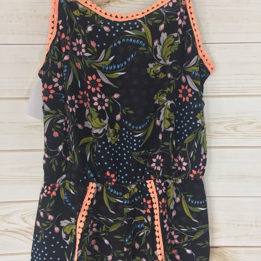 💙  LAST ONE 💙 Floral Print Romper - Picture 6 of 8