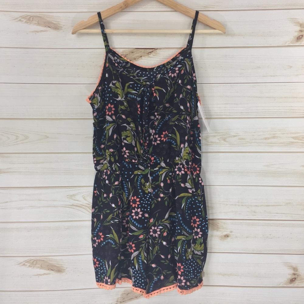 💙  LAST ONE 💙 Floral Print Romper - Picture 7 of 8