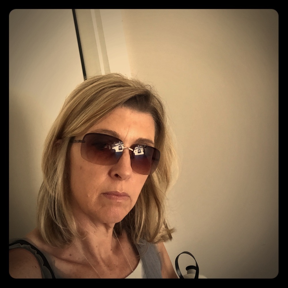 Meet your Posher, Monica