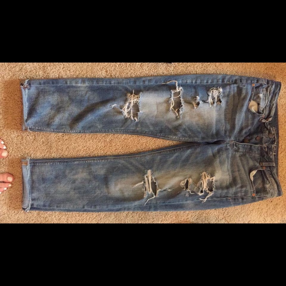 American Eagle size 10 ripped jeans