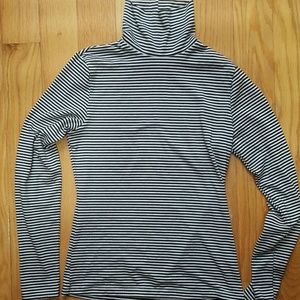 Urban Outfitters Striped Turtleneck EUC
