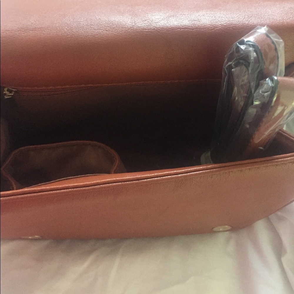 Purse - Picture 2 of 2