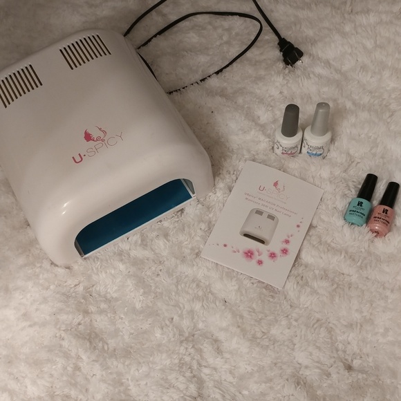 UV nail lamp with gel polish! (Bulbs like new) ✨ - Picture 1 of 3