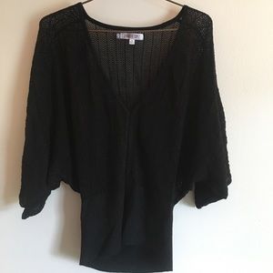 Jennifer Lopez Batwing Top!