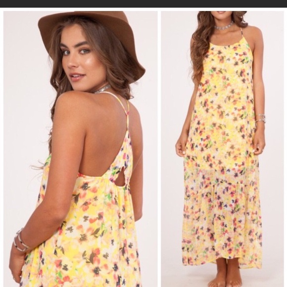 SUMMER CLEARANCE 💕Sunny yellow lined maxi dress! - Picture 3 of 4