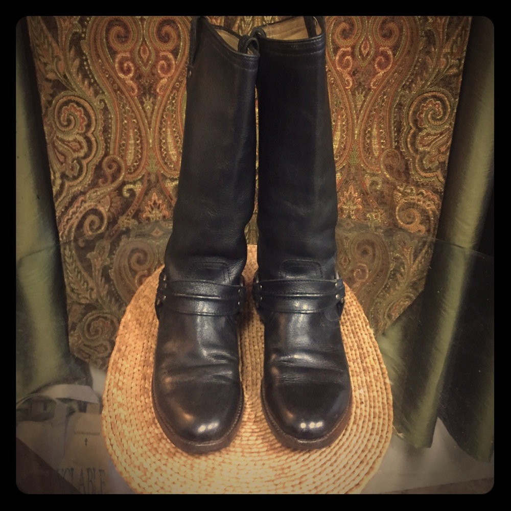 FRYE buttery soft black leather boots US 9 EU40