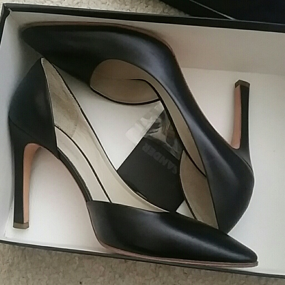Jil Sander black asymmetrical heels court shoe