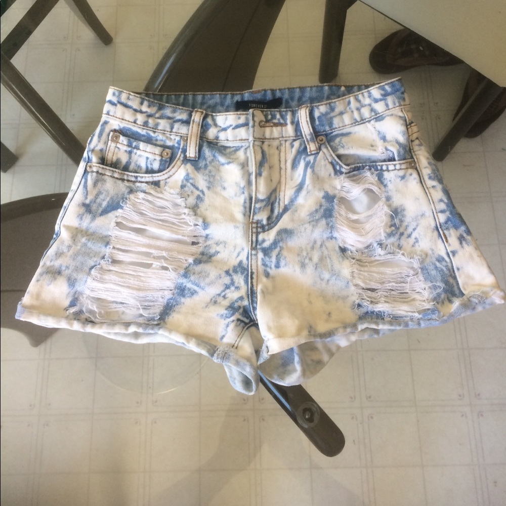Women FOREVER 21 short