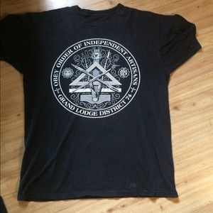Obey tee shirt