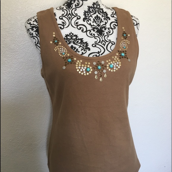 Turquoise and Smooth Studs embellished Tank - Picture 2 of 4